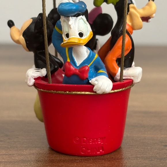 Disney Store MICKEY MOUSE HOT AIR BALLOON Friends Christmas Sketchbook Ornament - Picture 8 of 11